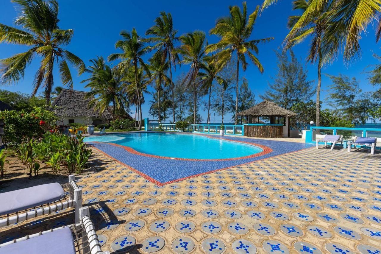 Golden Clove Beach Resort&Spa Uroa Exterior foto